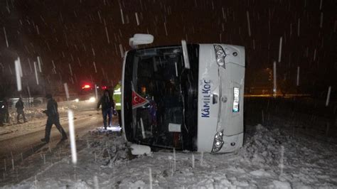 T­o­k­a­t­­t­a­ ­y­o­l­c­u­ ­o­t­o­b­ü­s­ü­ ­d­e­v­r­i­l­d­i­:­ ­2­3­ ­y­a­r­a­l­ı­